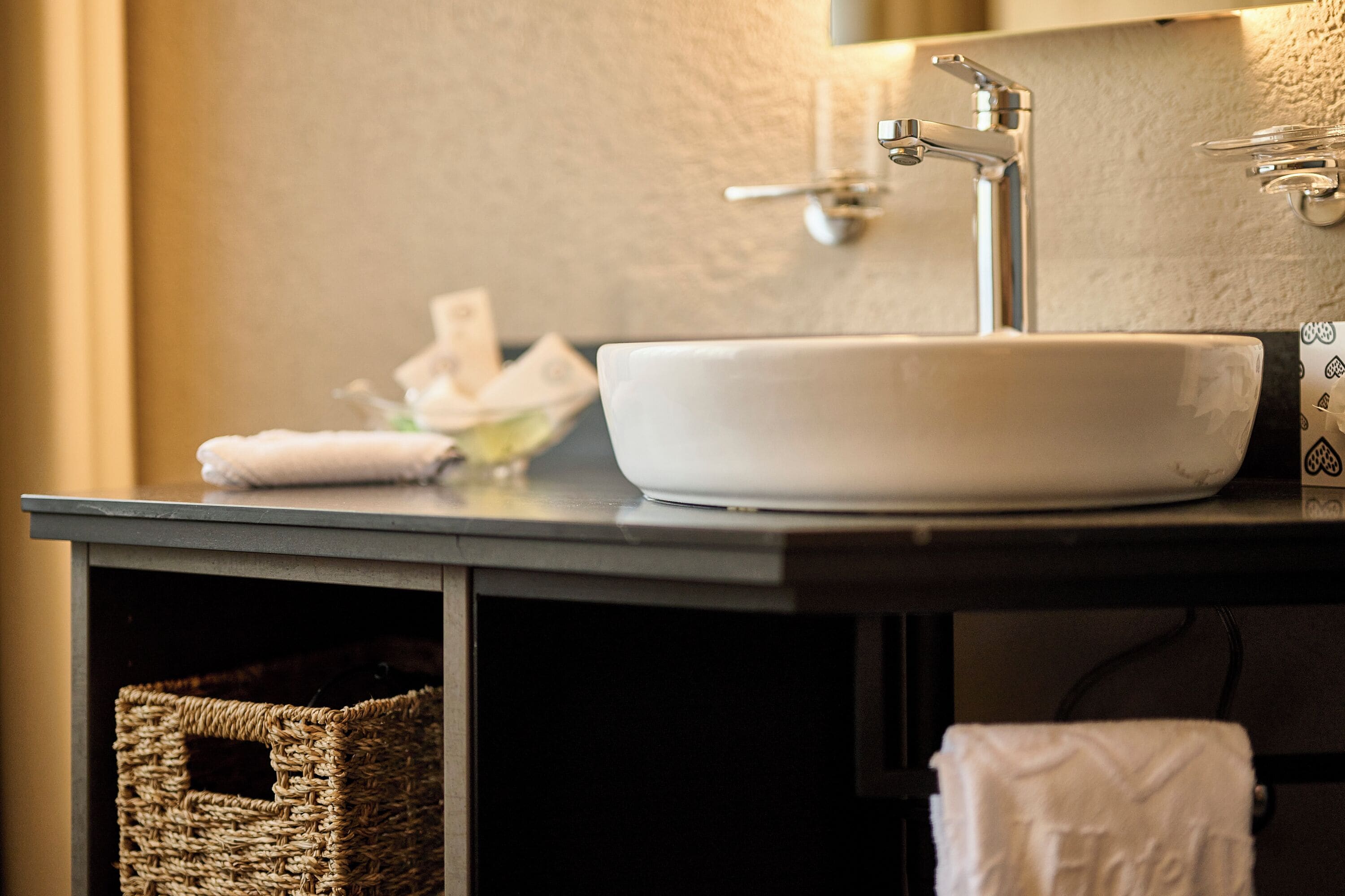 family room, 2 bedrooms, balcony (3 people) | hypo-allergenic bedding, minibar, in-room safe, individually decorated