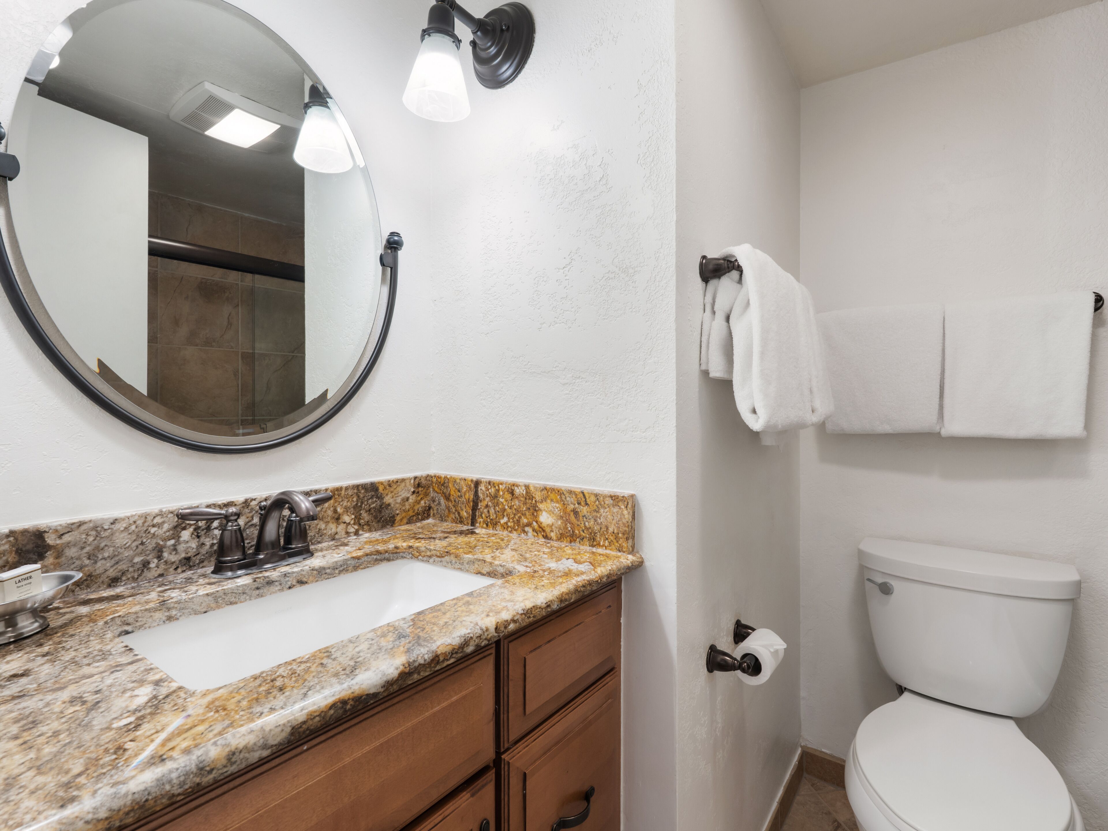 Condo, 3 Bedrooms (Leaf 102) | Bathroom | Free toiletries, hair dryer, towels, soap