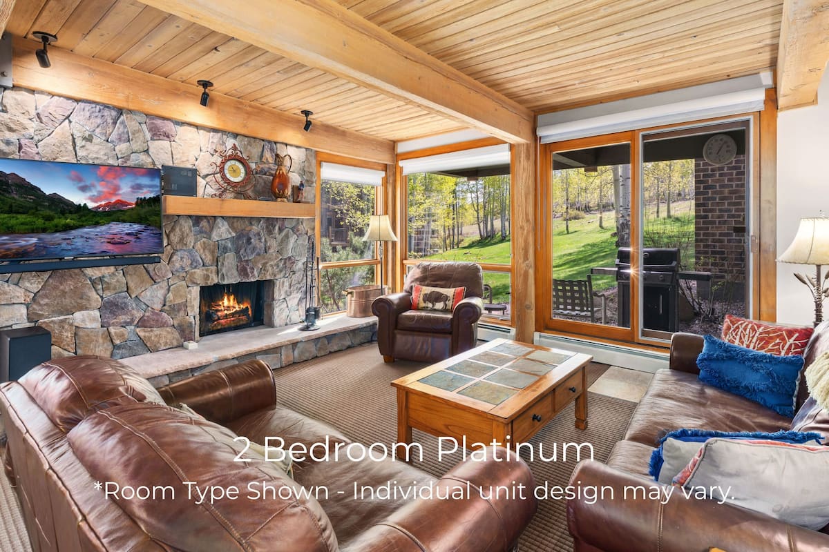 Premier Condo | Property amenity