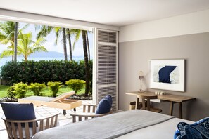 Beach Club Room | Minibar, in-room safe, desk, blackout drapes