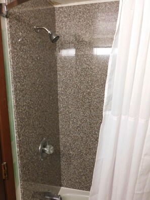 Room, 1 King Bed, Non Smoking | Bathroom | Combined shower/tub, hair dryer, towels - Days Inn by Wyndham West Branch Iowa City Area (West Branch)
