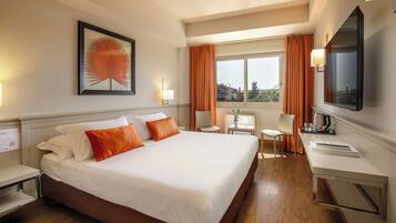 Superior Double or Twin Room | Minibar, in-room safe, desk, soundproofing