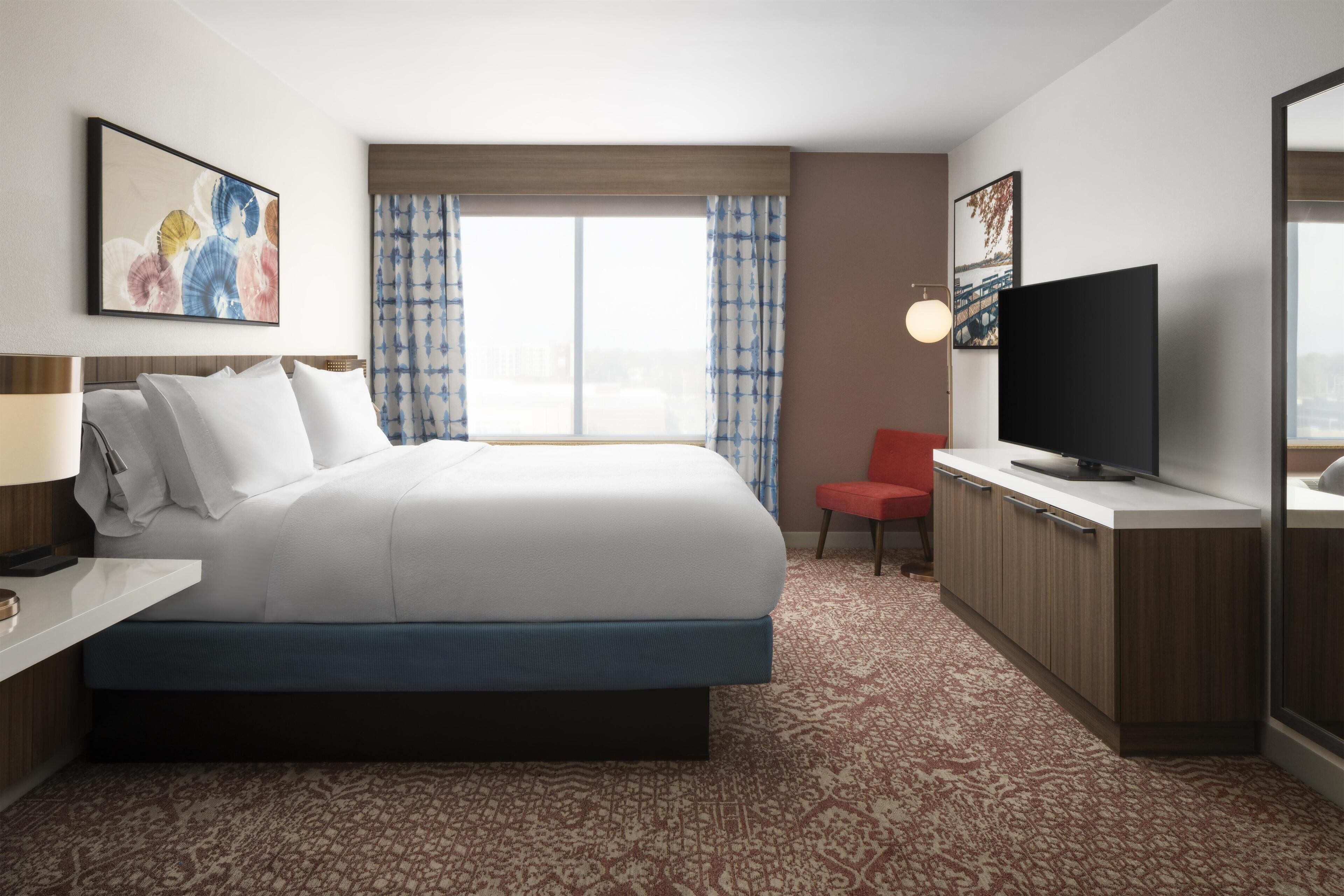 Egyptian cotton sheets, premium bedding, down comforters, pillowtop beds