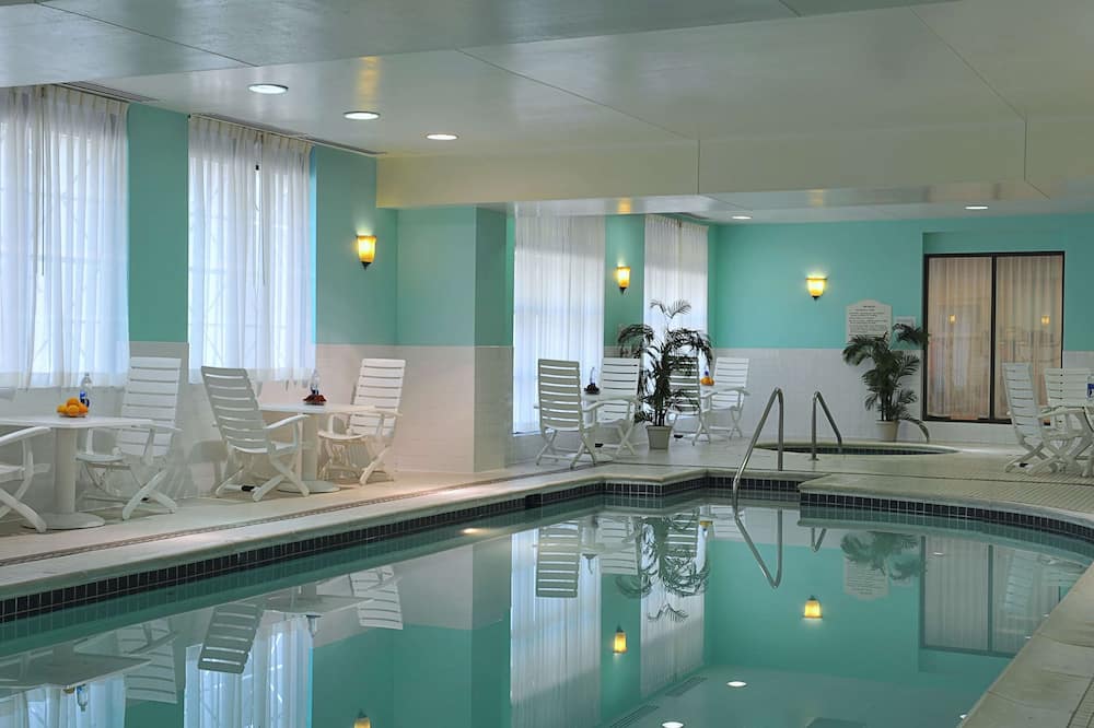 Hilton Garden Inn Virginia Beach Town Center