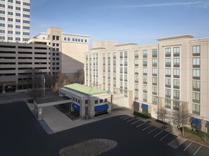 Exterior - Hilton Garden Inn Virginia Beach Town Center (Virginia Beach)