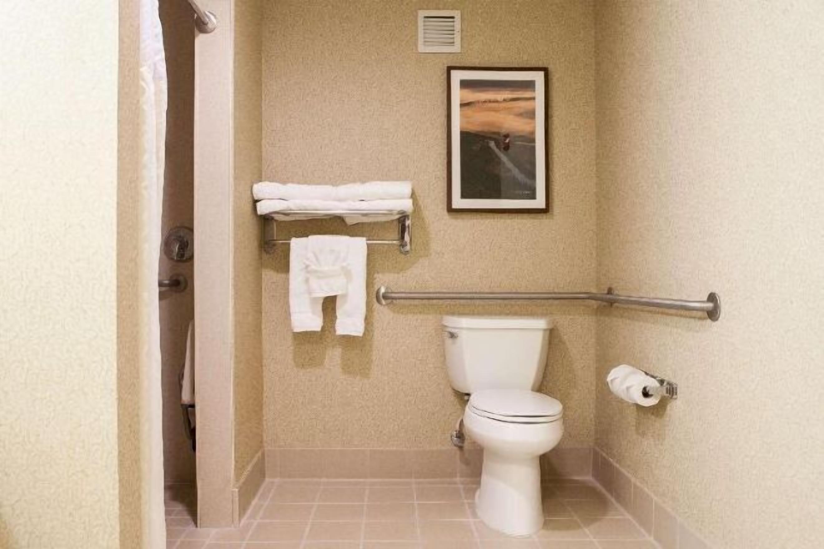 Bathroom | Free toiletries, hair dryer, towels