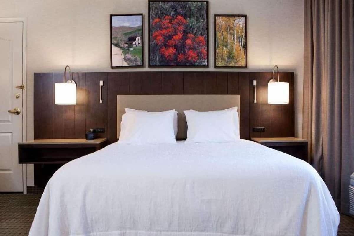 In-room safe, desk, iron/ironing board, rollaway beds