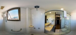 淋浴设施、大花洒淋浴喷头、免 费洗浴用品、吹风机