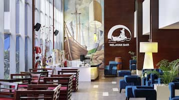 Bar (trong khuôn viên)