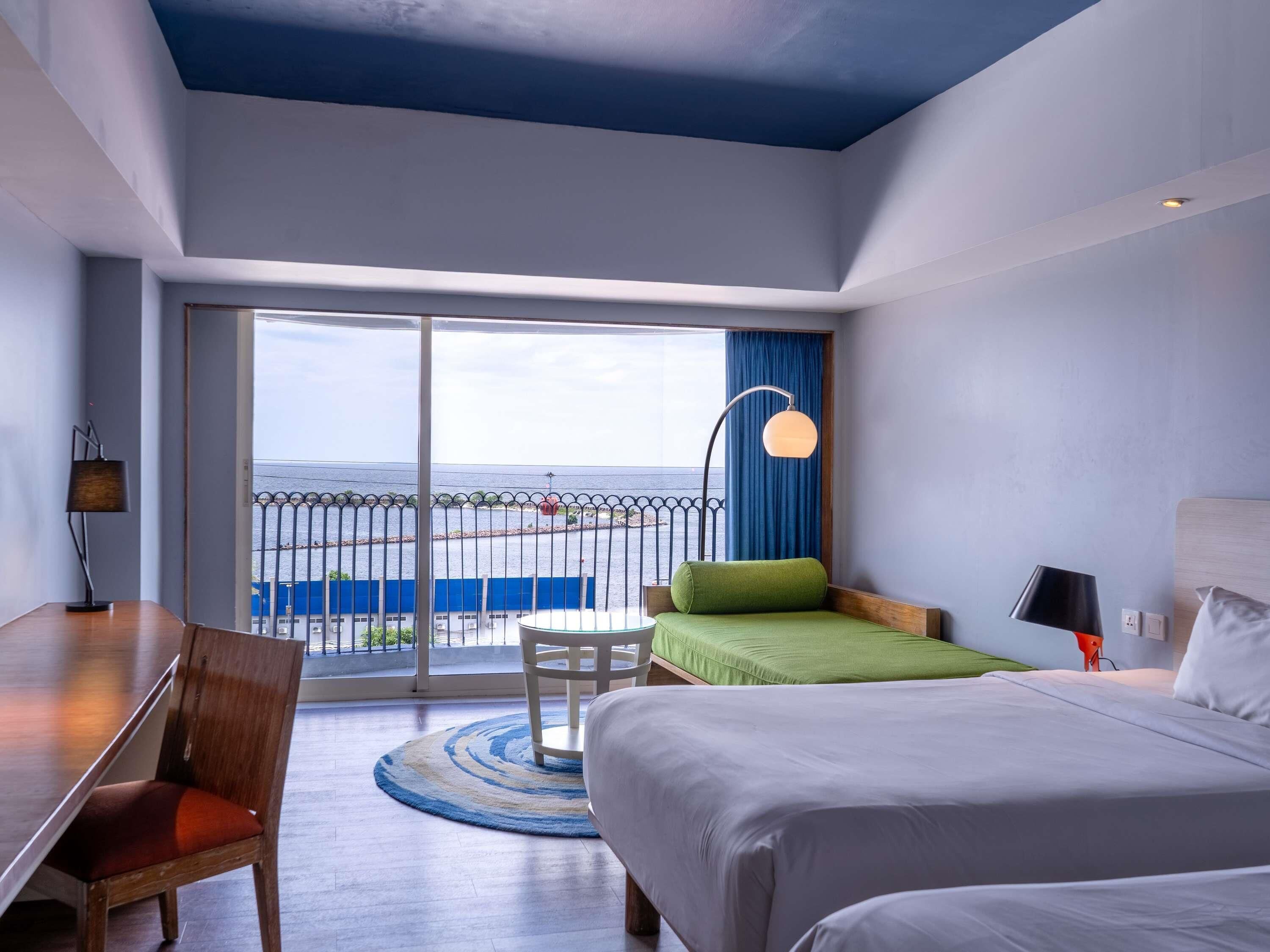 Deluxe Room, Multiple Beds, Balcony, Ocean View (Grand)