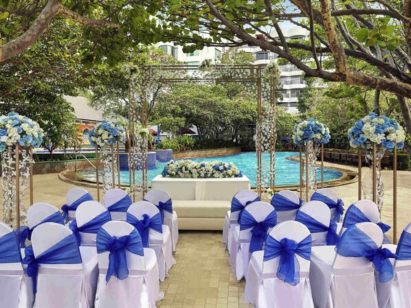 Indoor wedding