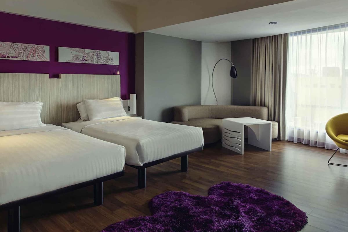 1 bedroom, in-room safe, desk, free cots/infant beds