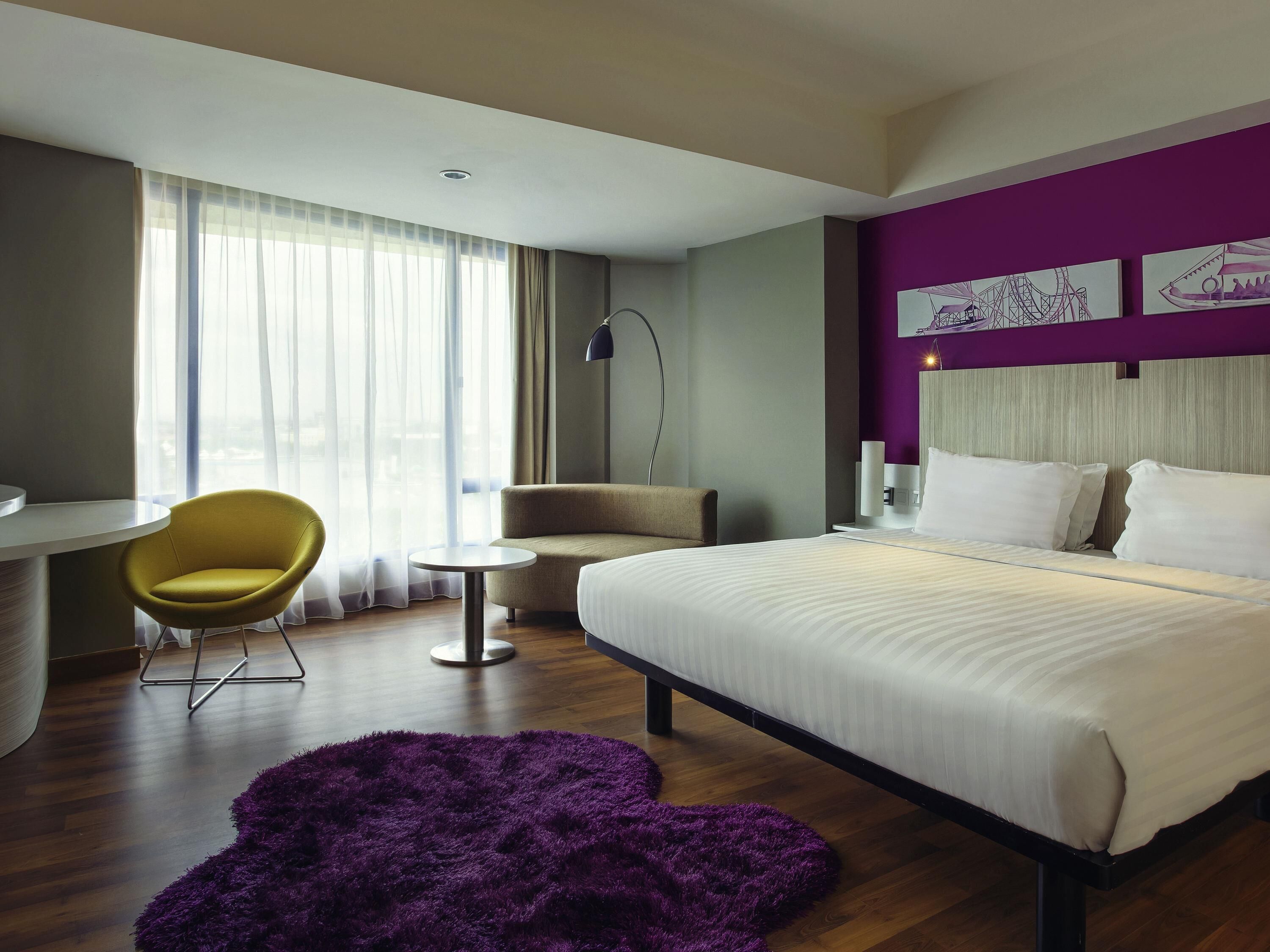Deluxe Room, 1 King Bed (Grand) | In-room safe, desk, free cribs/infant beds, free WiFi
