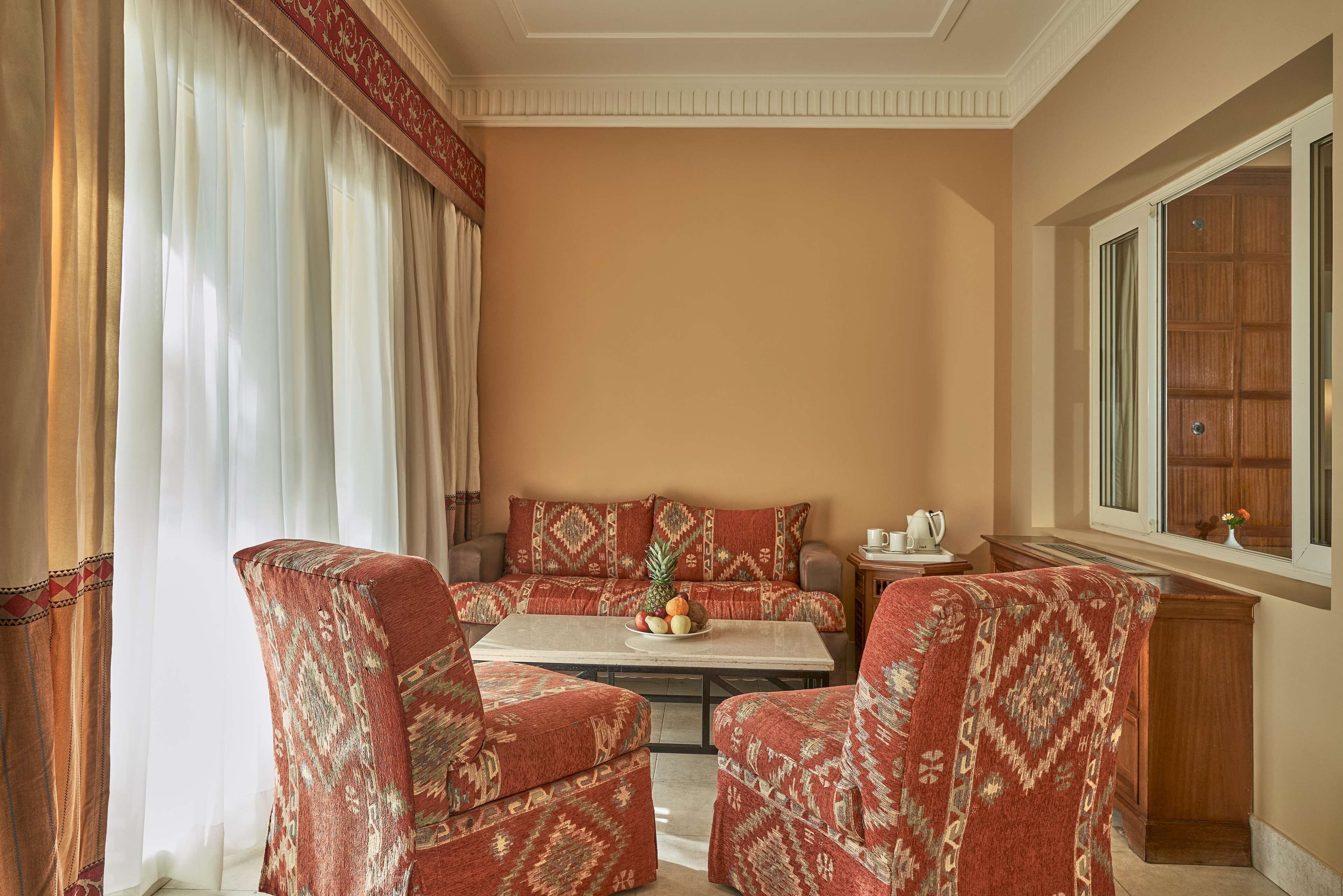 family suite | minibar, in-room safe, desk, blackout curtains