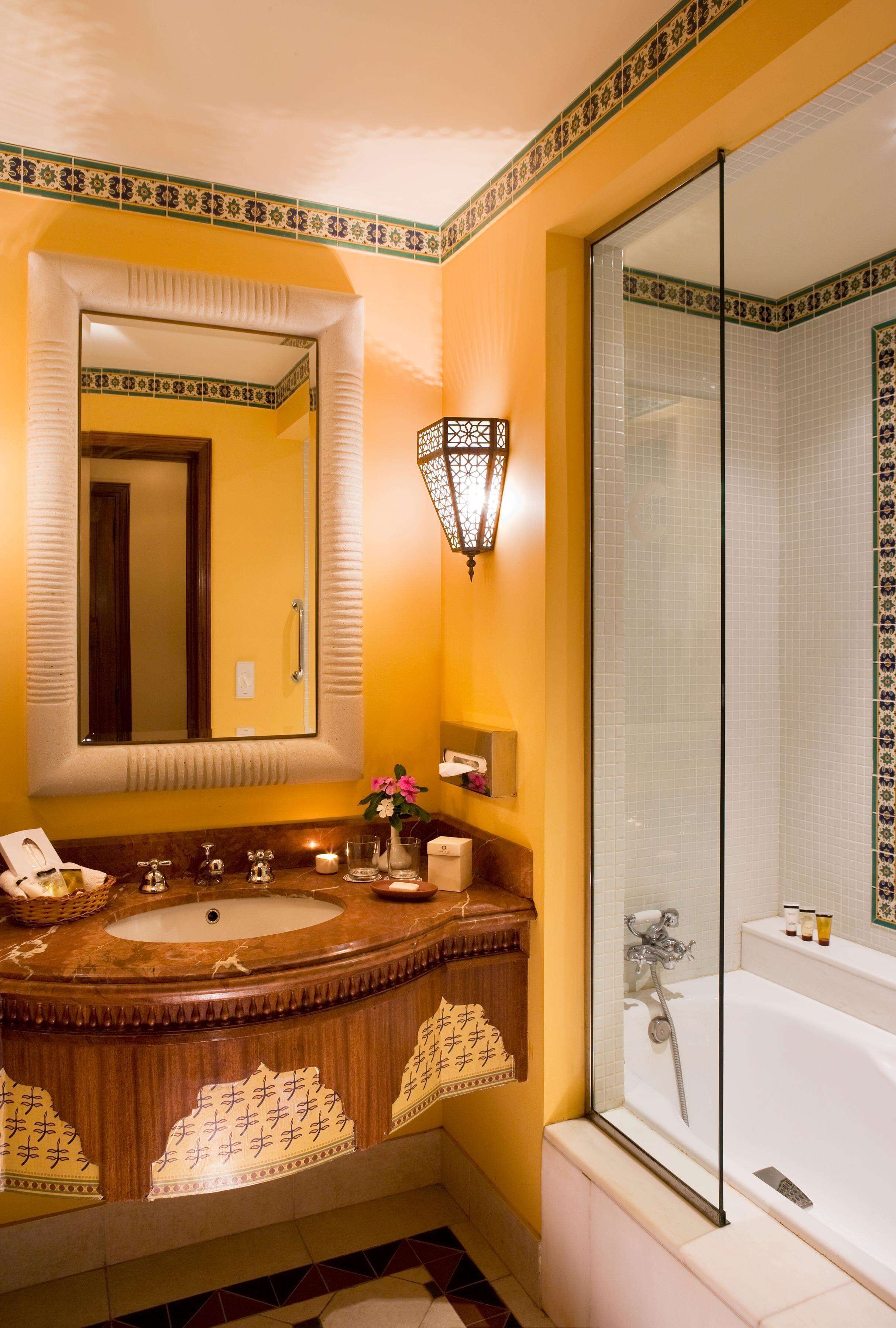 eco-friendly toiletries, hair dryer, towels