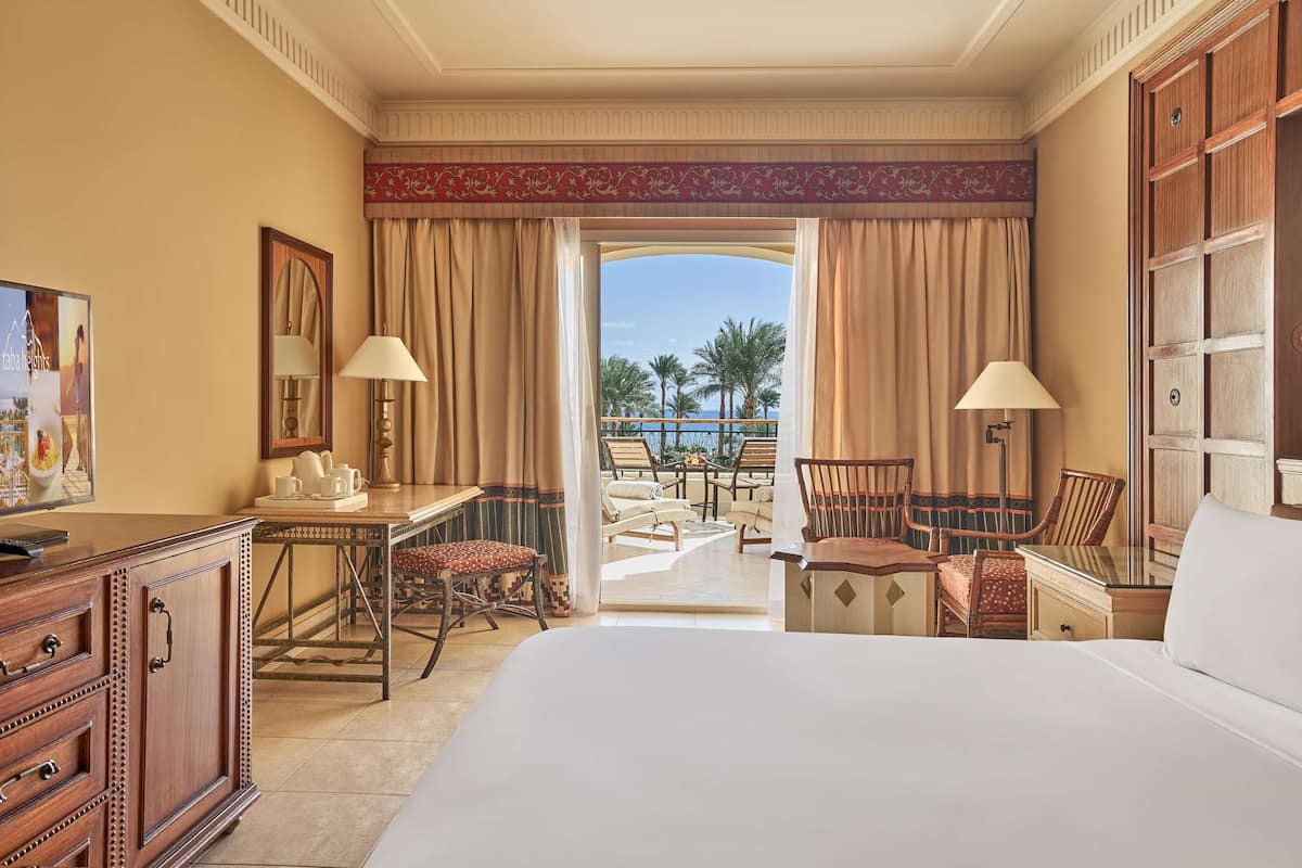 plaza room king bed | view from room