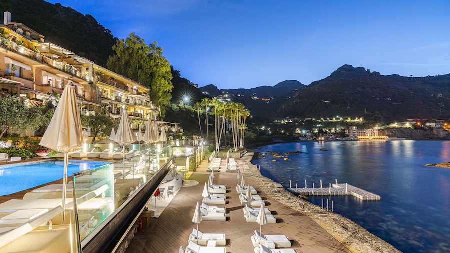 Atlantis Bay - The Leading Hotel of the World