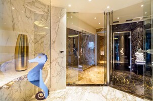 Presidential Suite (Atlantide) | Bathroom shower