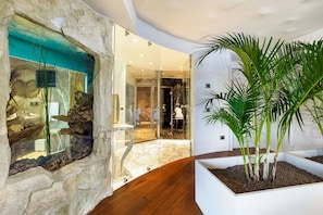 Presidential Suite (Atlantide) | Premium bedding, minibar, in-room safe, individually decorated - Atlantis Bay - The Leading Hotel of the World (Taormina)