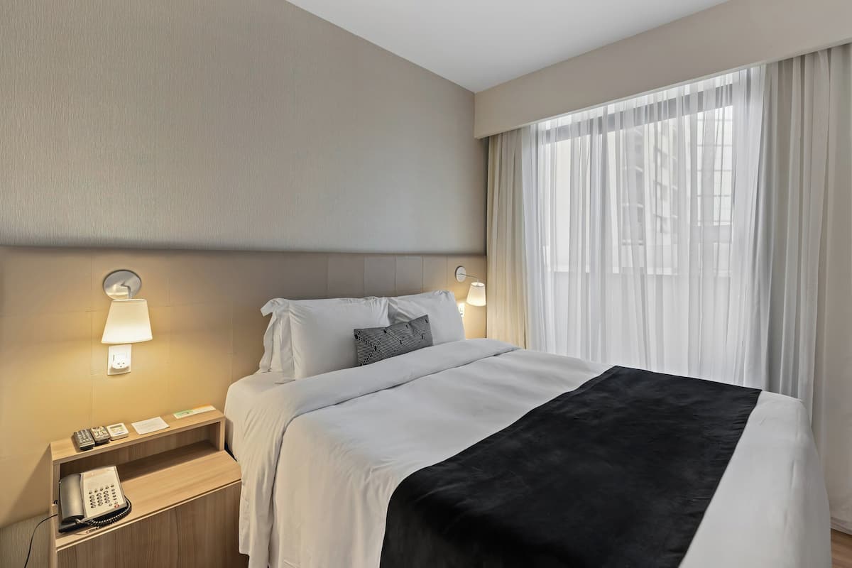 1 bedroom, minibar, in-room safe, desk