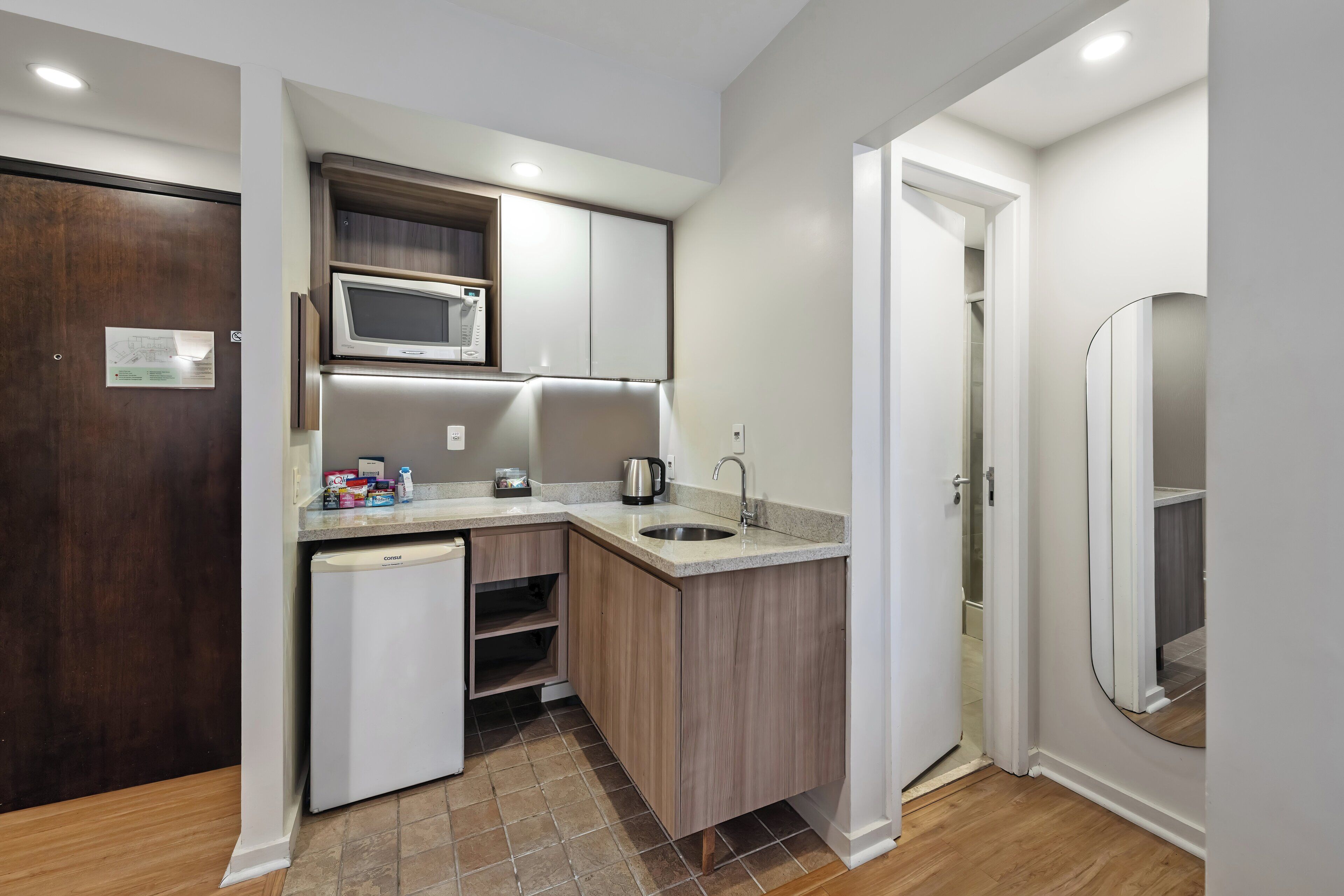 microwave, electric kettle