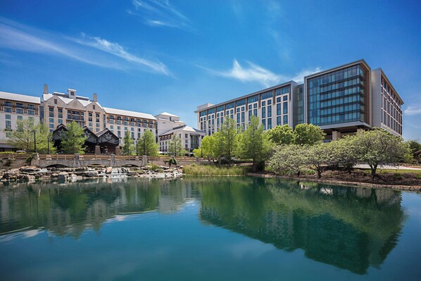 Exterior - Gaylord Texan Resort & Convention Center (Grapevine)