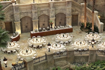 Reception area at Gaylord Texan Resort & Convention Center