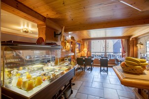 Daily buffet breakfast (EUR 14 per person)
