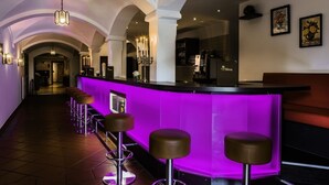 Bar (on property) - Landhotel Hallnberg (Walpertskirchen)
