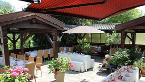 Lunch and dinner served - Landhotel Hallnberg (Walpertskirchen)