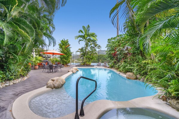 Outdoor pool, pool loungers