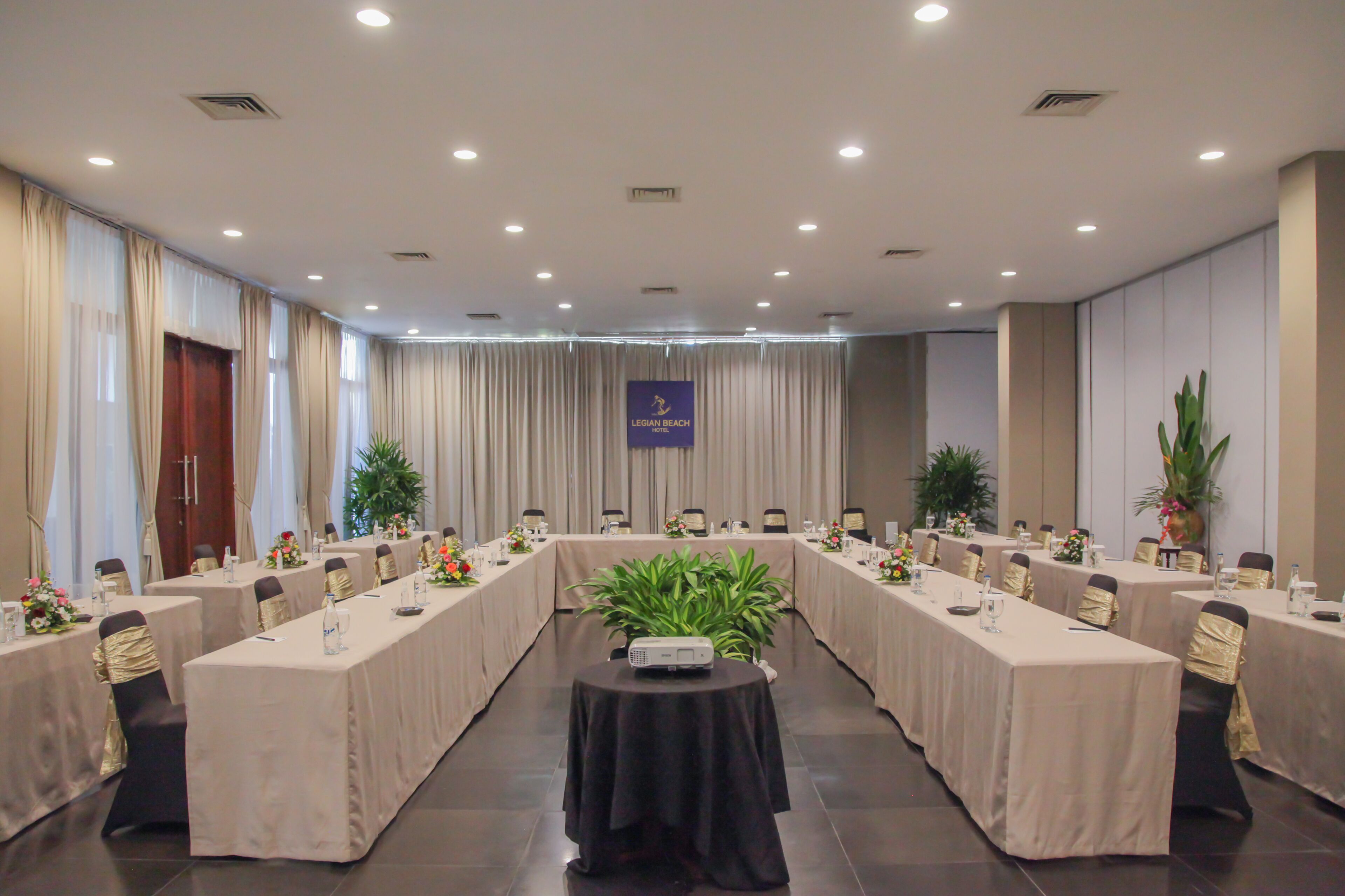 Photo - Legian Beach Hotel