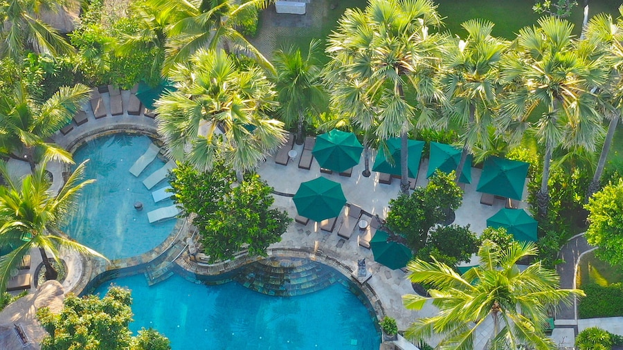 Legian Beach Hotel