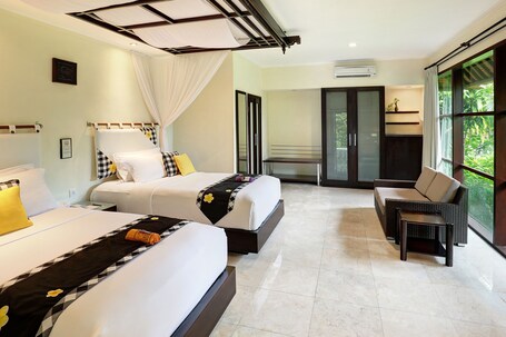 Legian Beach Hotel - view 2