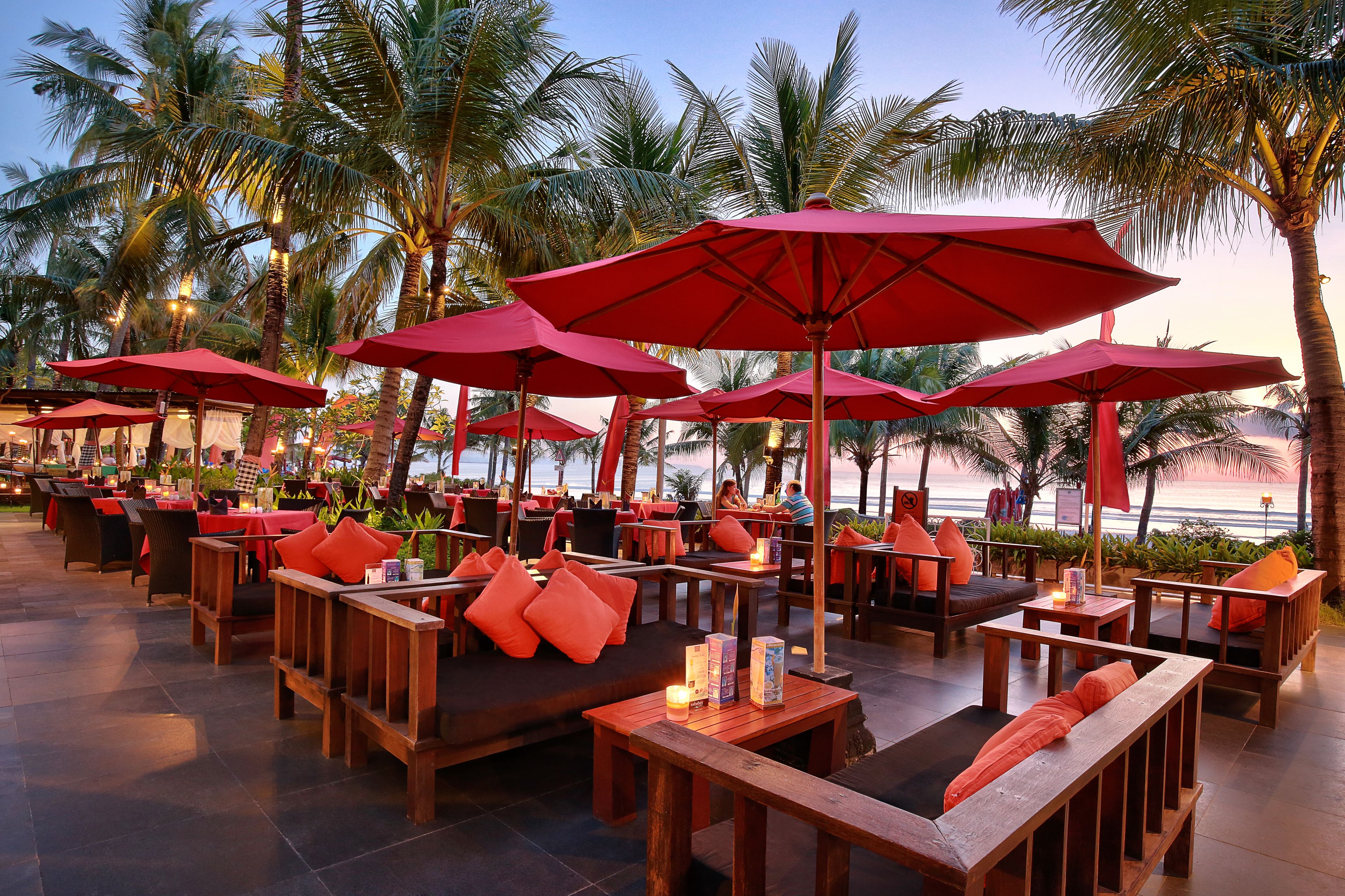 Photo - Legian Beach Hotel