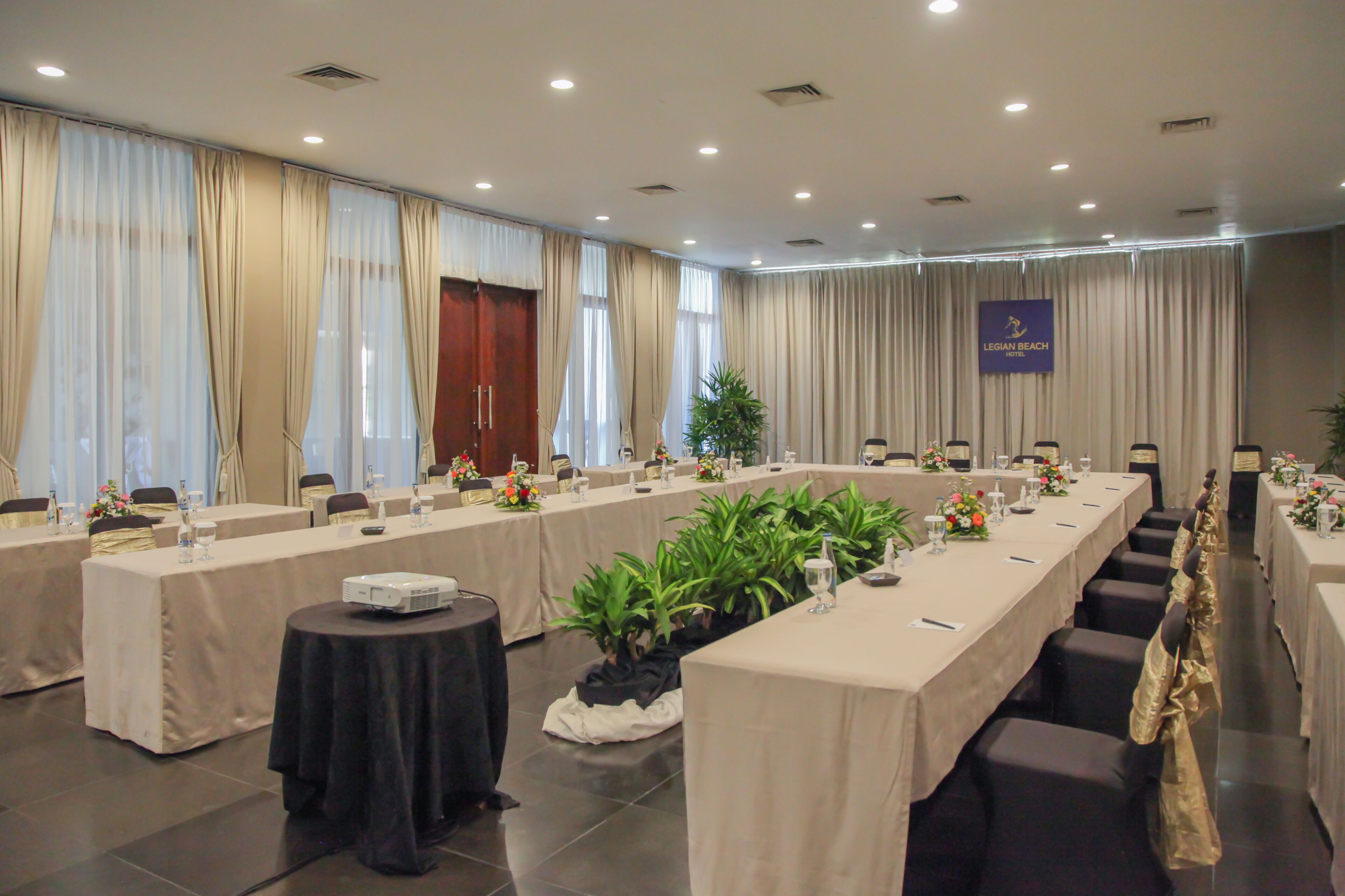 Photo - Legian Beach Hotel