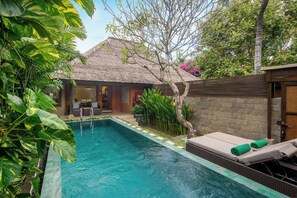 Villa Deluxe, 1 lit double ou 2 lits jumeaux, piscine privée, vue piscine | Terrasse/Patio