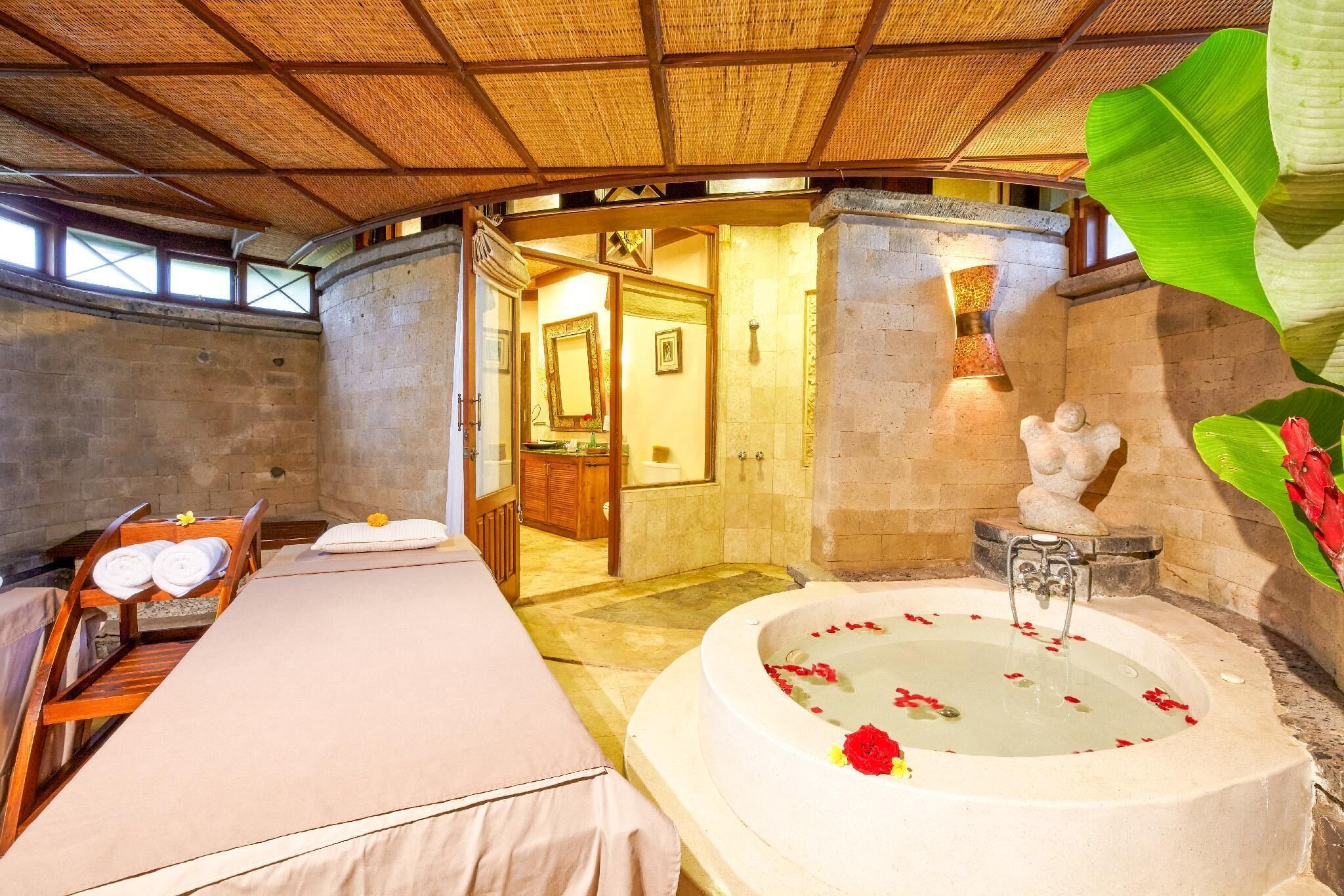 deluxe spa villa | bathroom | bathtub, jetted bath, free toiletries, hair dryer