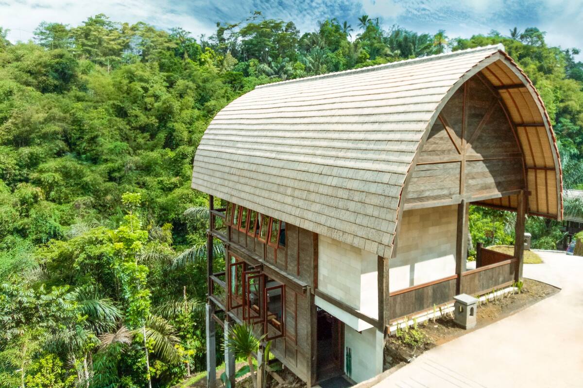 Superior Chalet | มินิบาร์, ตู้นิรภัยในห้องพัก, โต๊ะทำงาน, พื้นที่ทำงานแบบใช้แล็ปท็อป