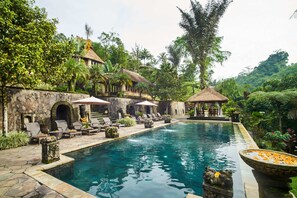 Outdoor pool - Bagus Jati Health & Well Being Retreat (Tegallalang)