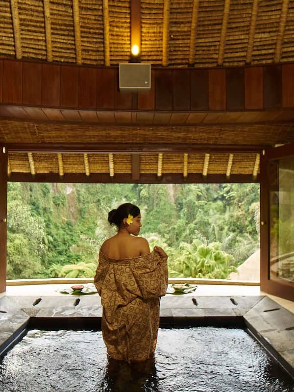 Body treatments, aromatherapy, body wraps, body scrubs, detox wraps