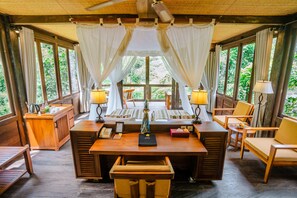 Superior Chalet | Pemandangan dari bilik