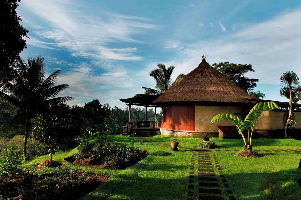Deluxe Spa Villa | มินิบาร์, ตู้นิรภัยในห้องพัก, โต๊ะทำงาน, พื้นที่ทำงานแบบใช้แล็ปท็อป