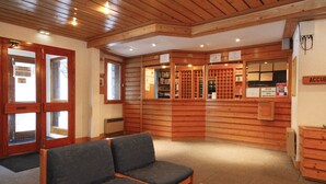 Unclassified image, 3 of 23, button - Residence Les Brigues (Courchevel)