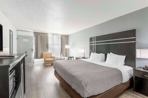 In-room safe, desk, iron/ironing board, free WiFi