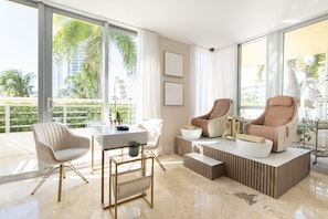 Couples treatment room(s), body treatments, hot stone massages