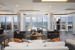 Suite Présidentielle, 2 chambres, en front de mer | Salle de séjour