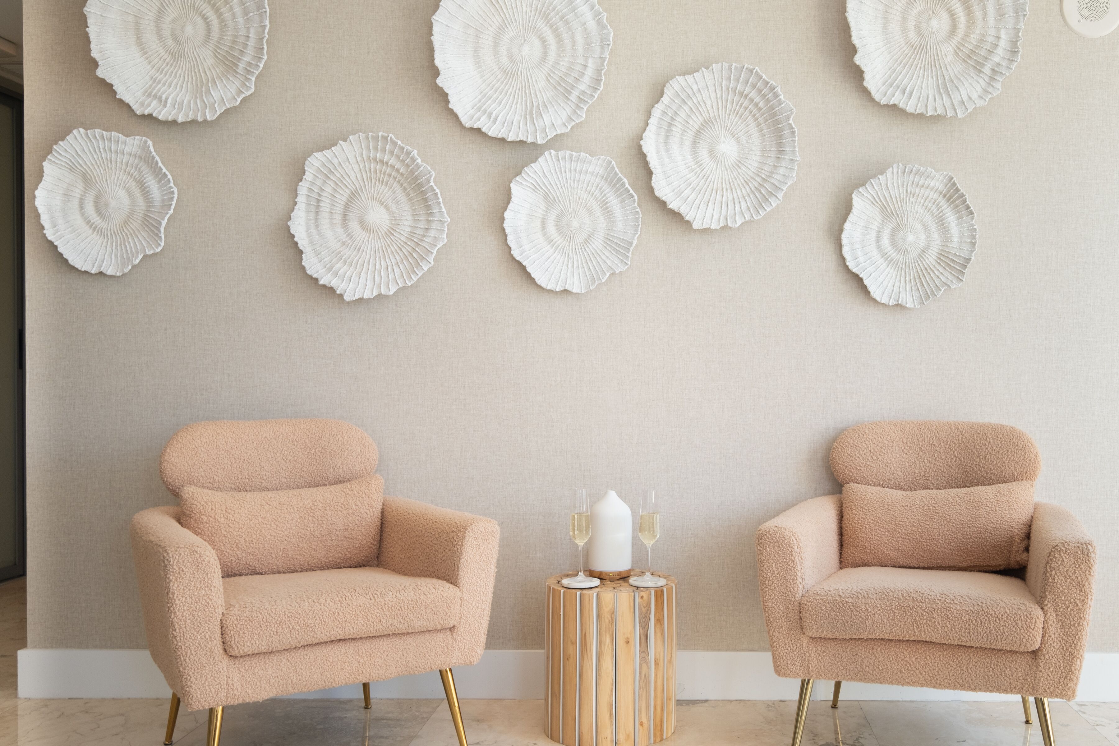 couples treatment room(s), body treatments, hot stone massages