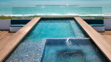 Presidential Suite, 2 Bedrooms, Oceanfront | Private pool