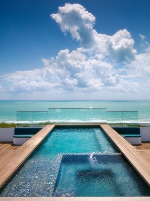 Presidential Suite, 2 Bedrooms, Oceanfront | Private pool - Hilton Bentley Miami/South Beach (Miami Beach)